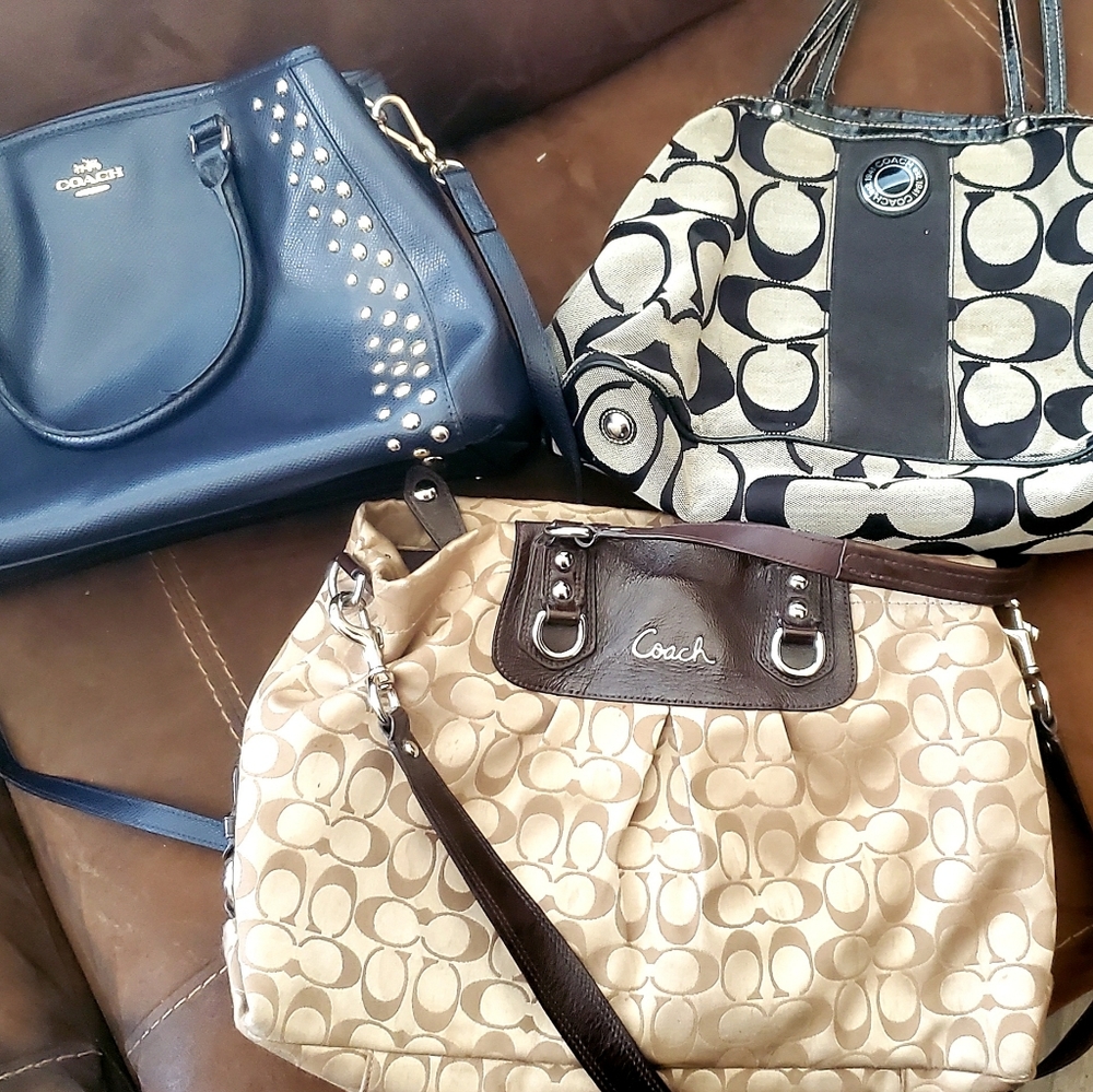 Coach purse lot